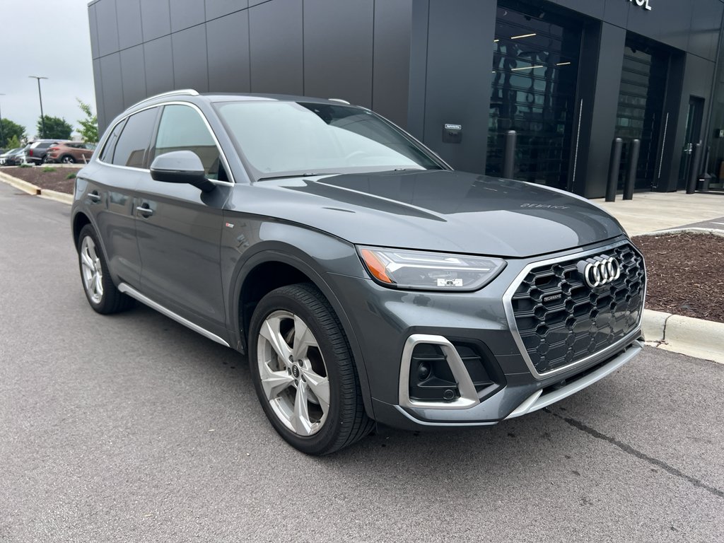 2023 Audi Q5 45 Premium Plus's photo