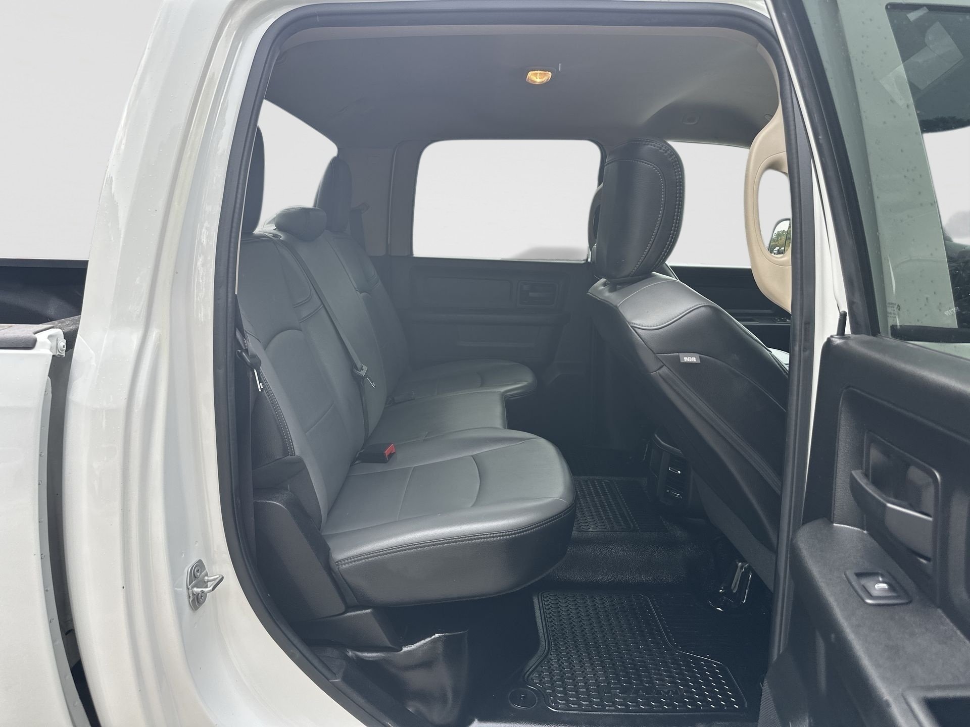 2020 RAM Ram 2500 Pickup Tradesman - Photo 26