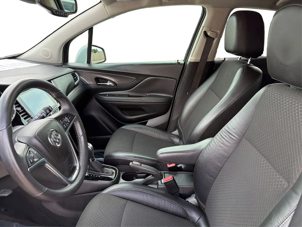 Used 2017 Quicksilver Metallic Buick Sport Touring image 10