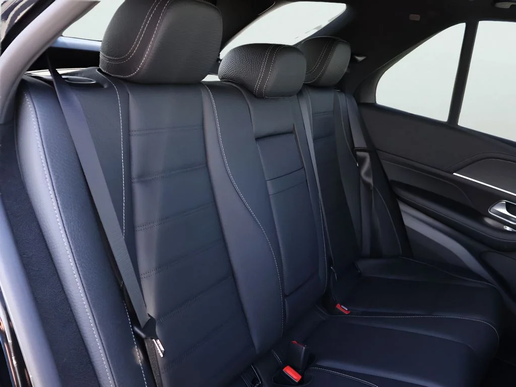New 2026 Obsidian Black Metallic Mercedes-Benz GLE 580 image 12