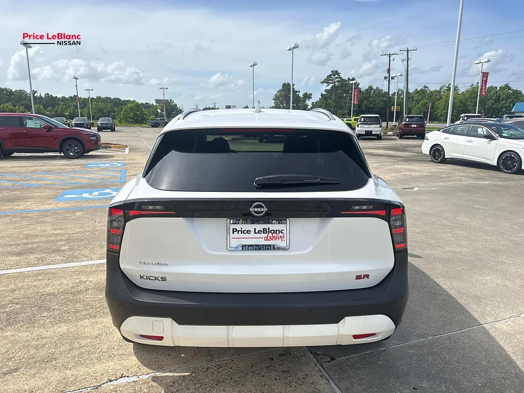 Certified Used 2025 Aspen White TriCoat Nissan SR image 6
