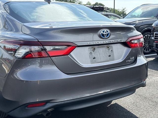 2021 Toyota Camry LE - Photo 10