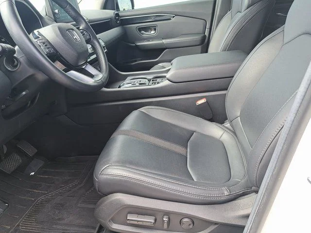 Used 2025  Honda Touring image 24