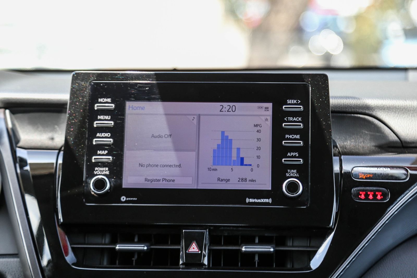 2024 Toyota Camry LE - Photo 14