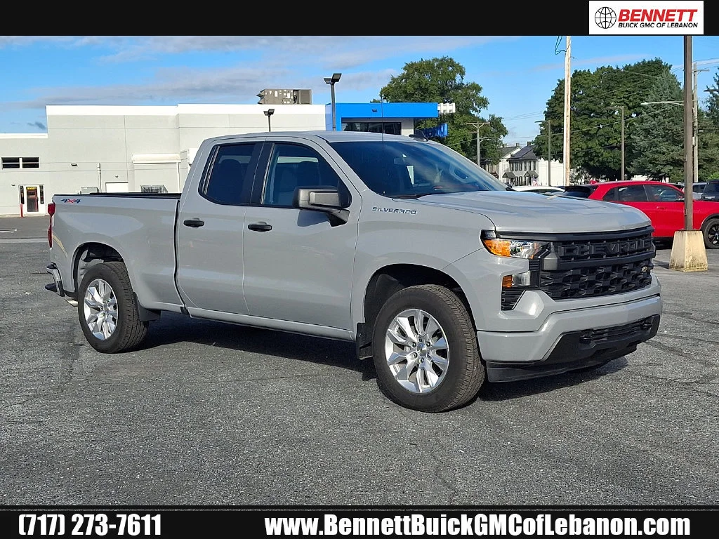 Used 2025 Slate Gray Metallic Chevrolet Custom image 1