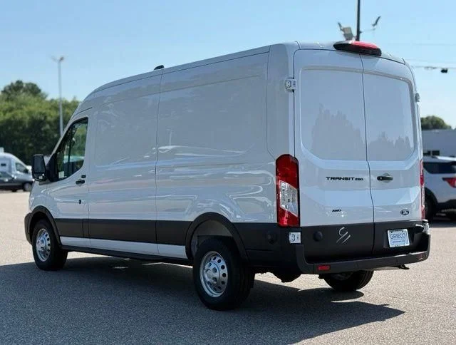New 2026 Oxford White Ford Cargo Van image 10