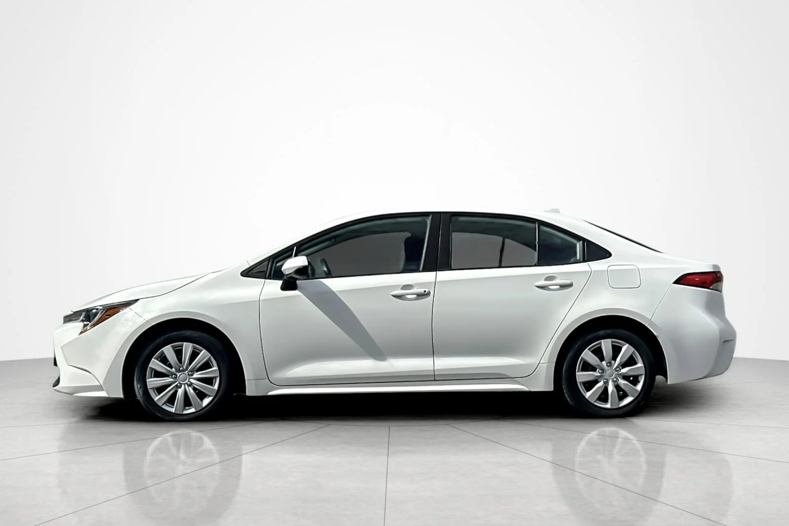Certified Used 2020 Super White Toyota LE image 2