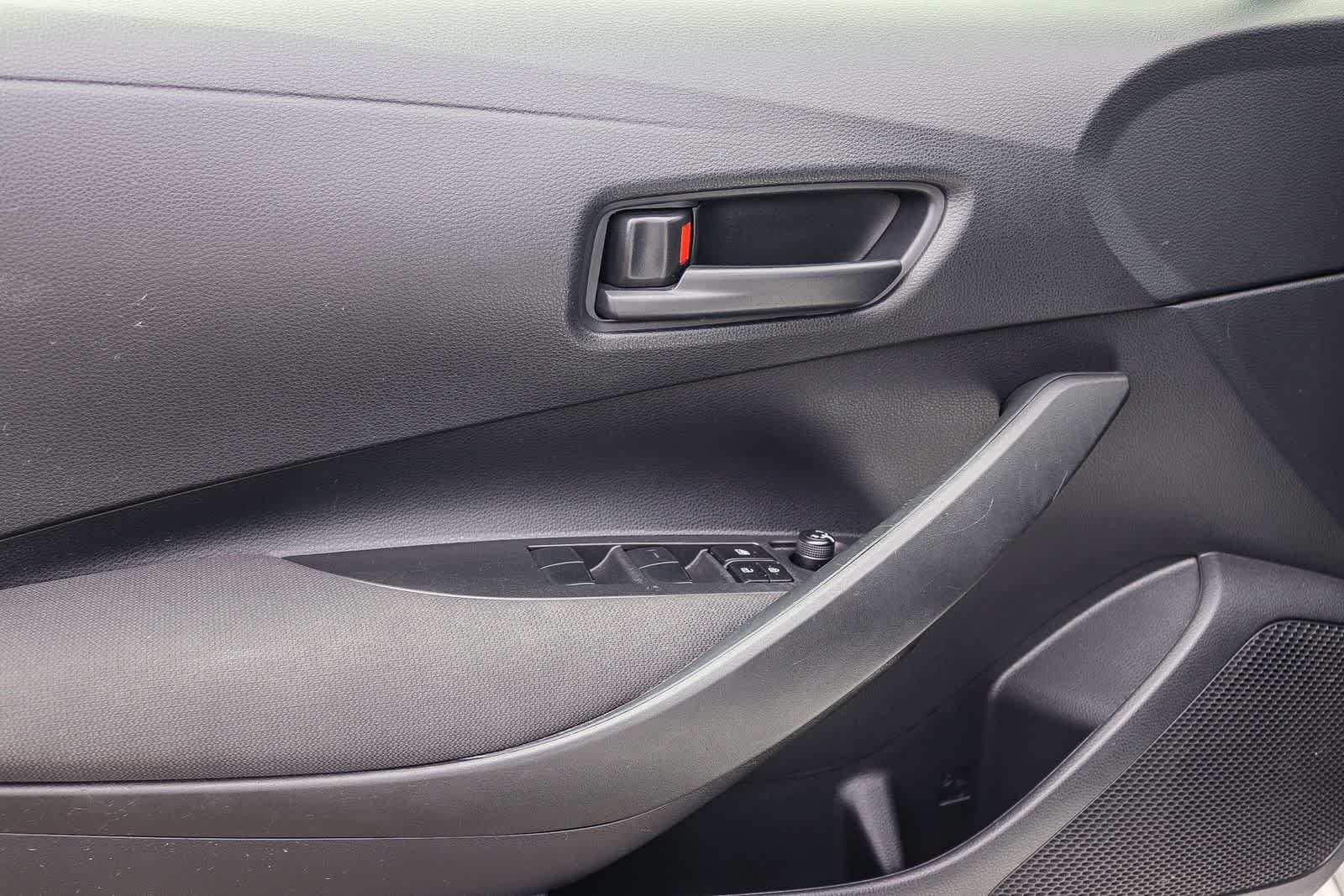 Used 2023 Ice Cap Toyota LE image 18