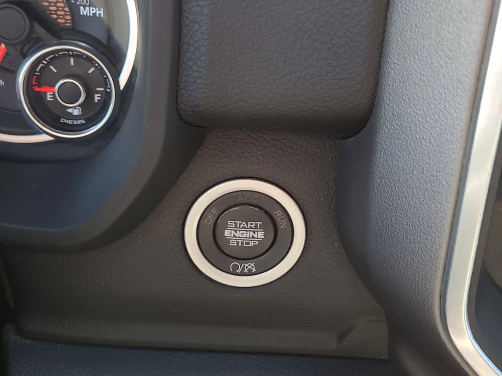 Used 2024 White Ram Big Horn image 27