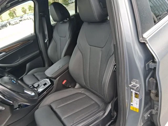 Used 2023 Gray BMW sDrive30i image 14