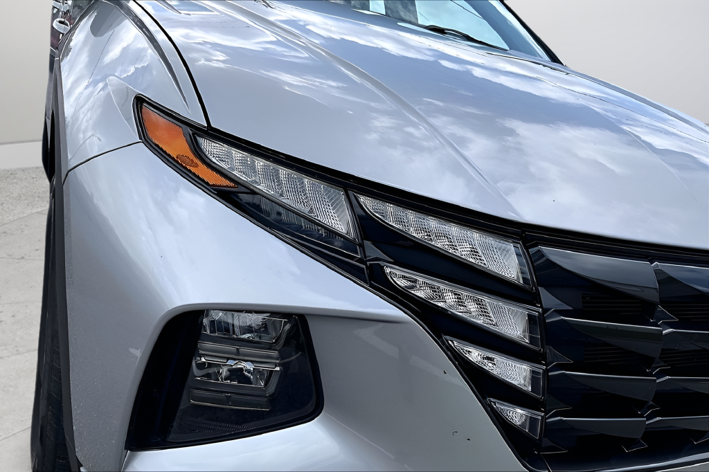 Used 2022 Silver Hyundai SEL image 32