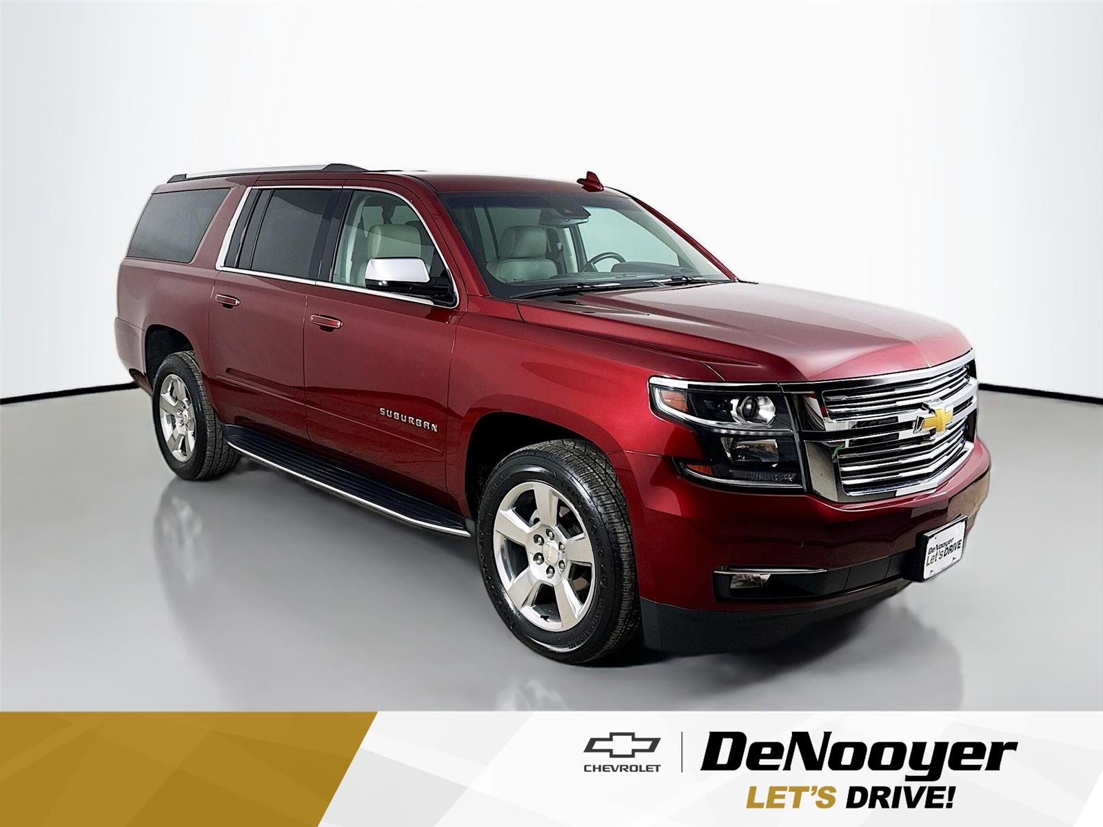 2019 Chevrolet Suburban 4WD 1500 Premier's photo