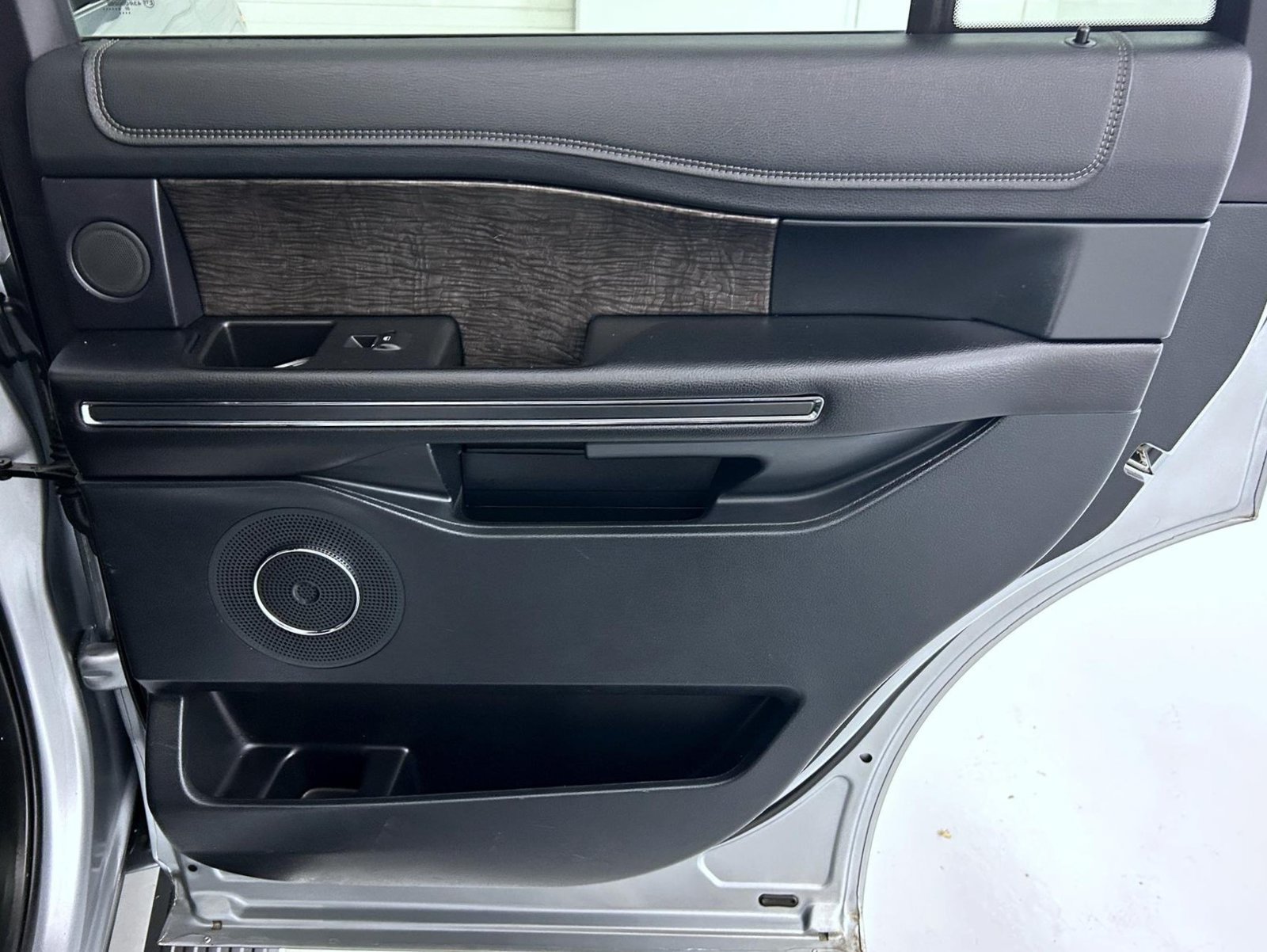 Used 2020 Silver Ford Limited image 22