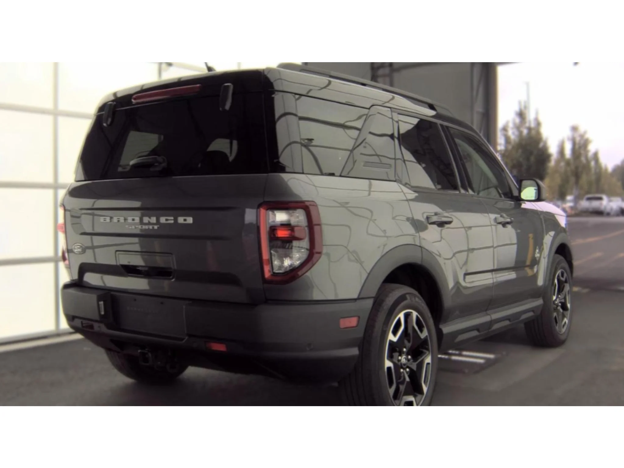 Certified Used 2021 Carbonized Gray Metallic Ford Outer Banks image 3