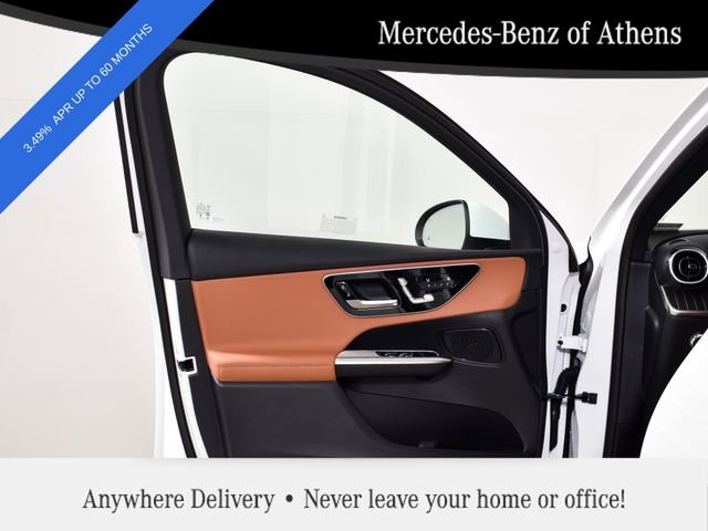 New 2026 Polar White Mercedes-Benz GLC 300 image 18