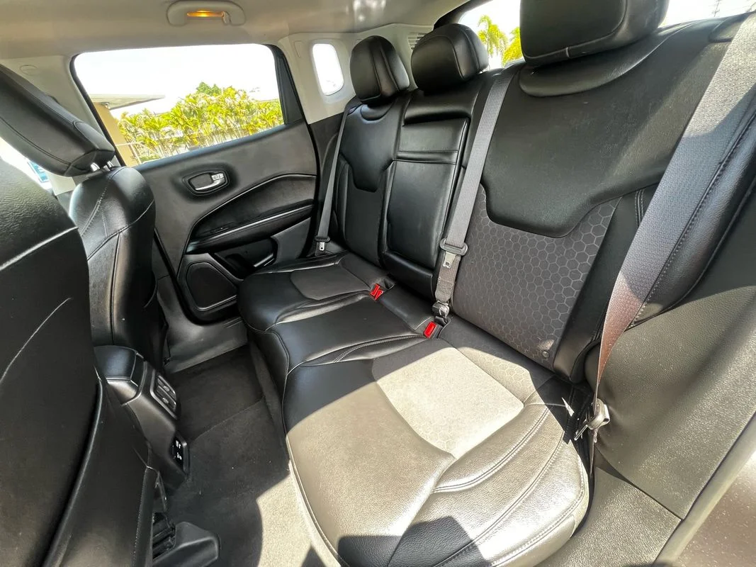 Used 2018  Jeep Altitude 4x4 image 24