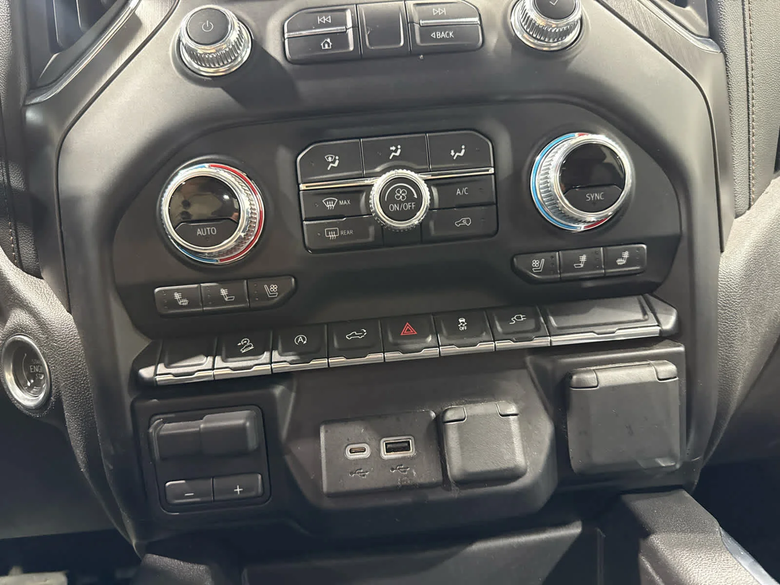 Certified Used 2021 ONYX BLACK GMC AT4 image 18