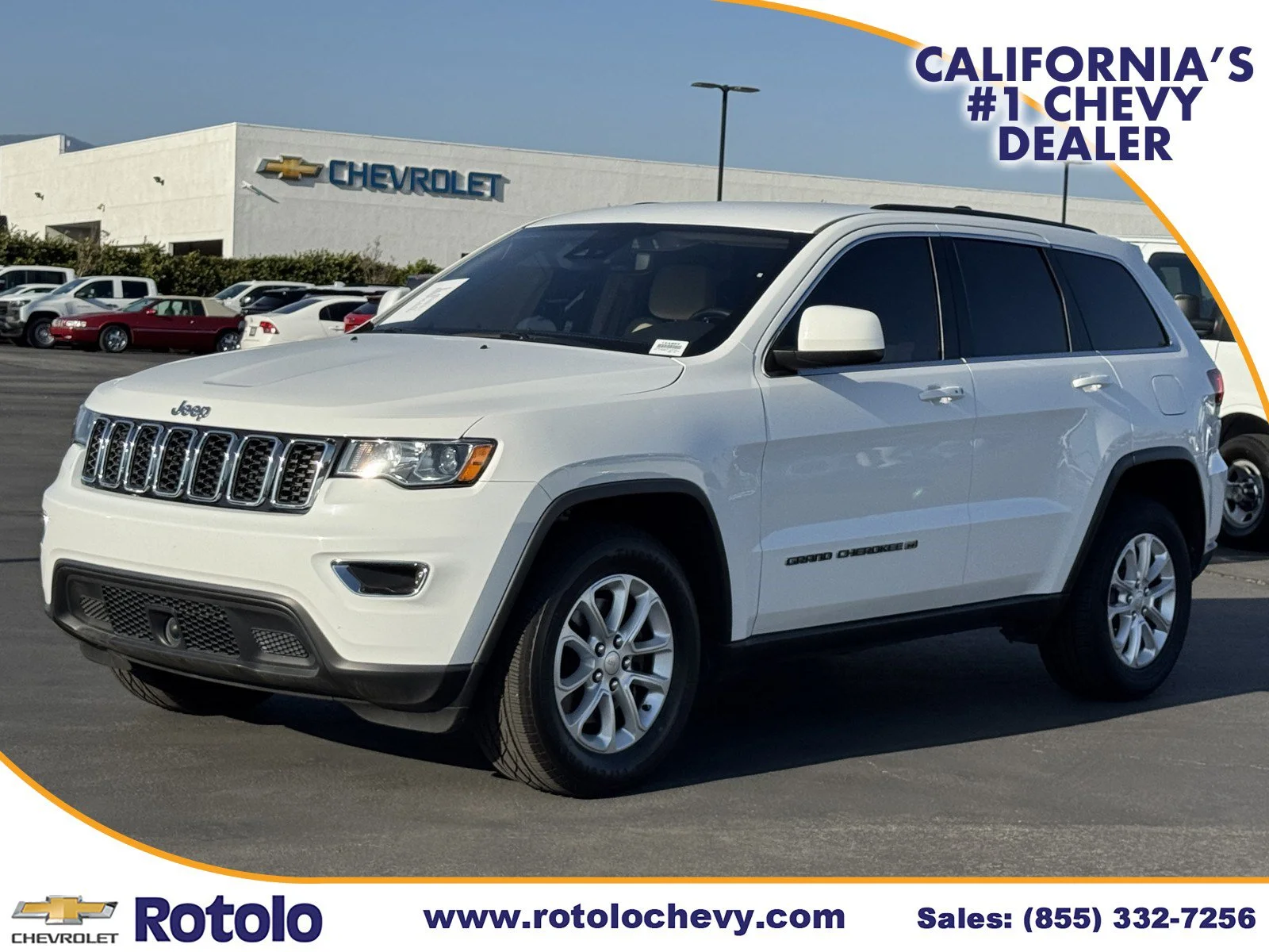 Used 2022 Bright White Clearcoat Jeep Laredo E image 3