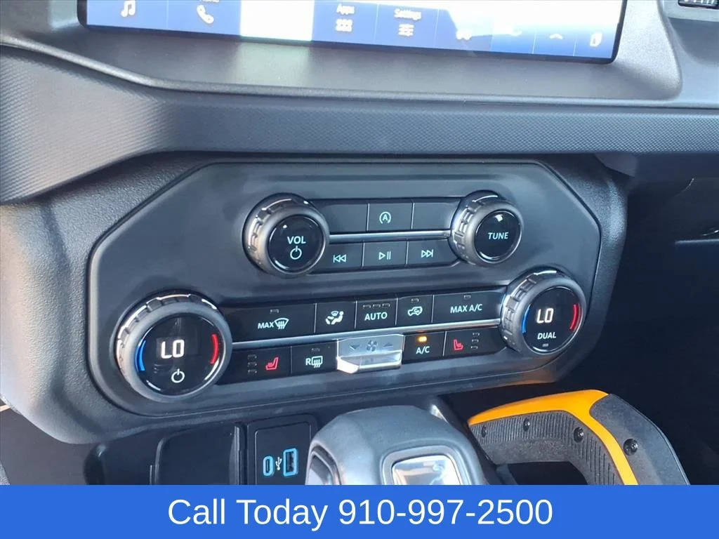 Used 2024 Red Ford Badlands image 20