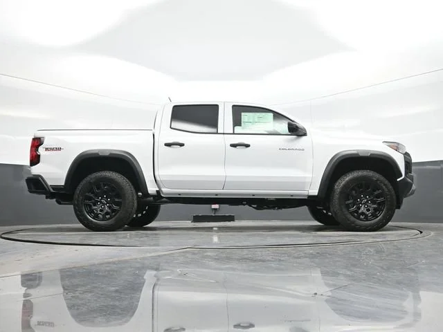 New 2026 Summit White Chevrolet Trail Boss image 16