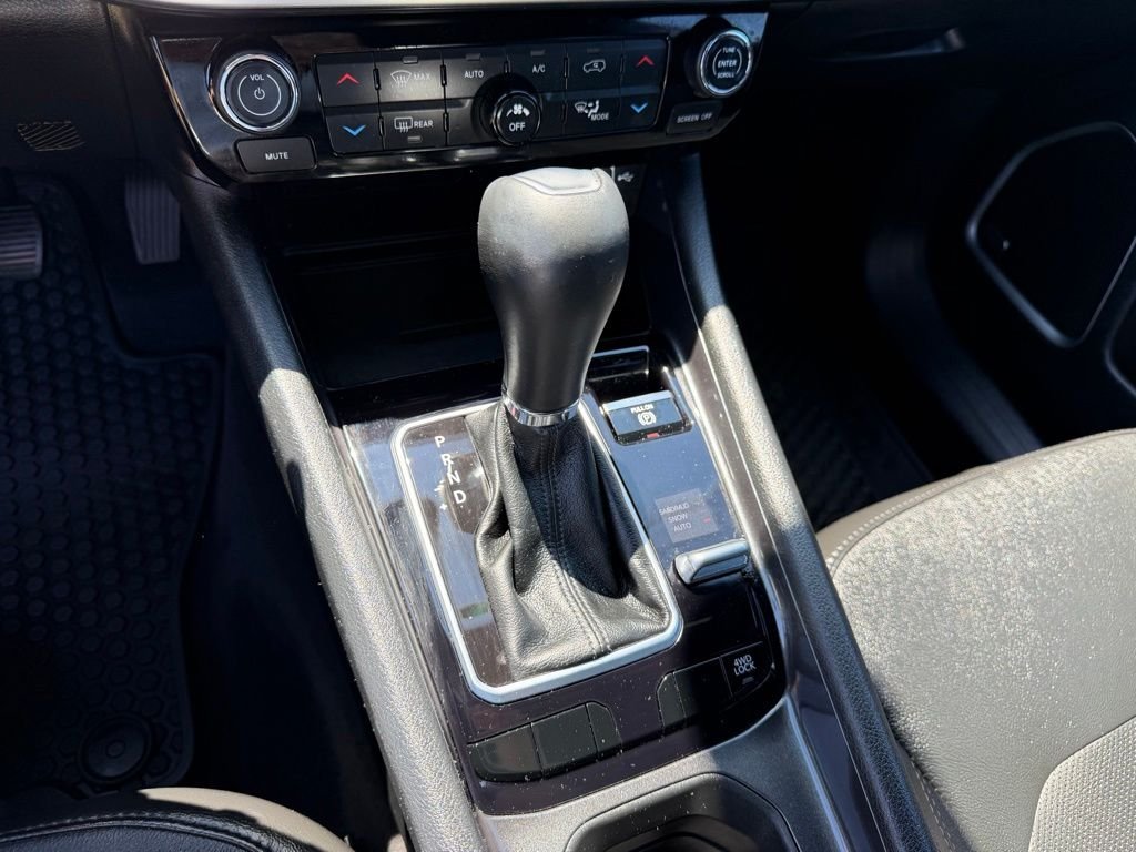 Used 2023 Red Jeep Latitude Lux image 23