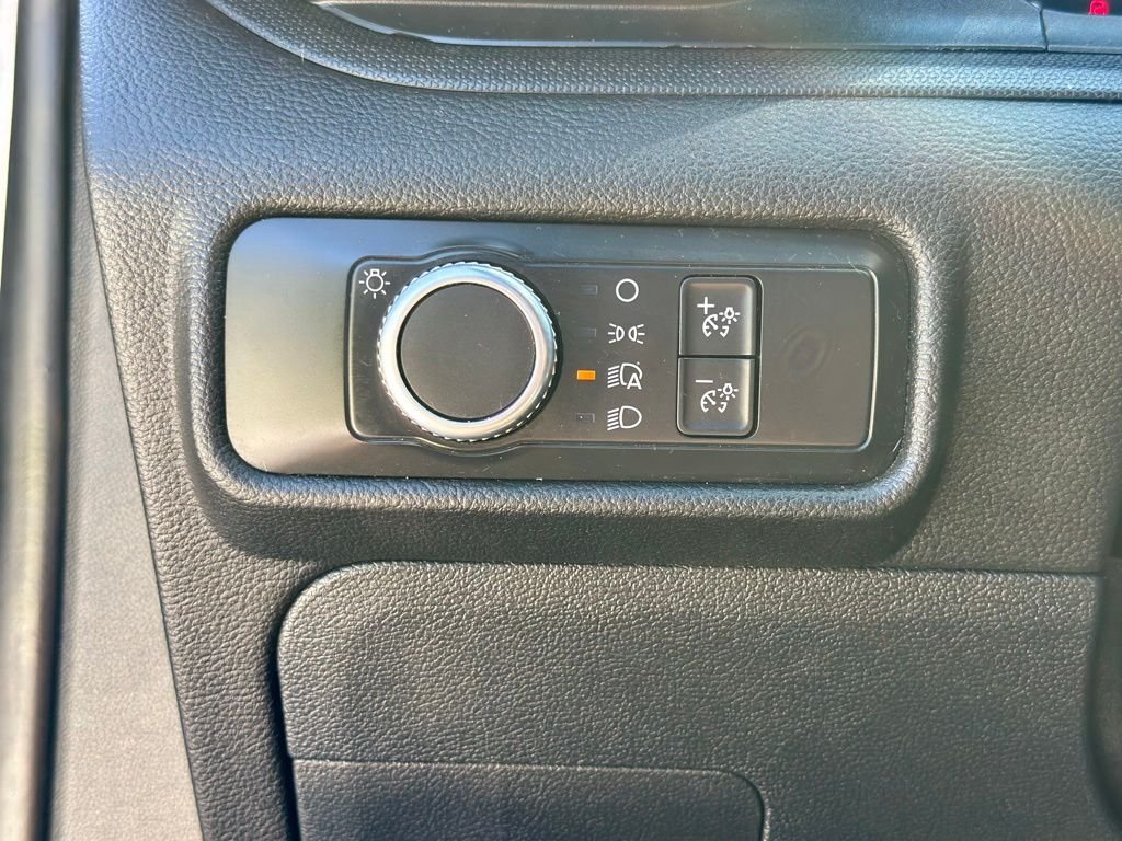 Used 2020 Beige Ford Base image 30