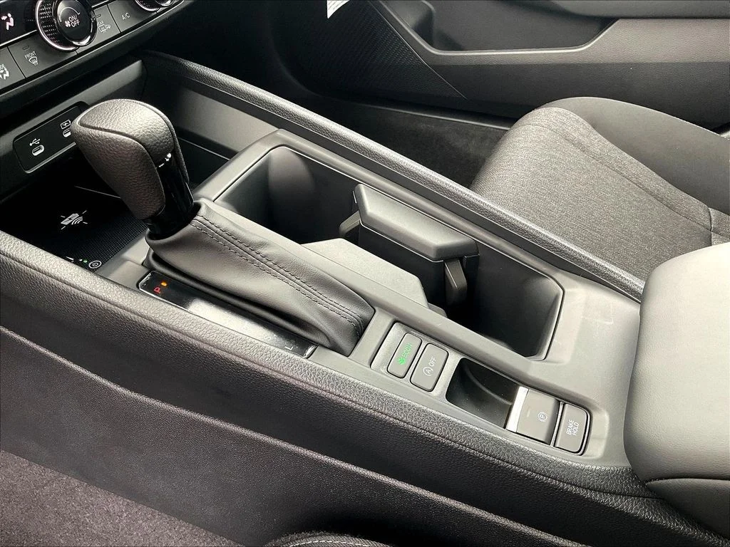 New 2026 Solar Silver Metallic Honda SE image 22