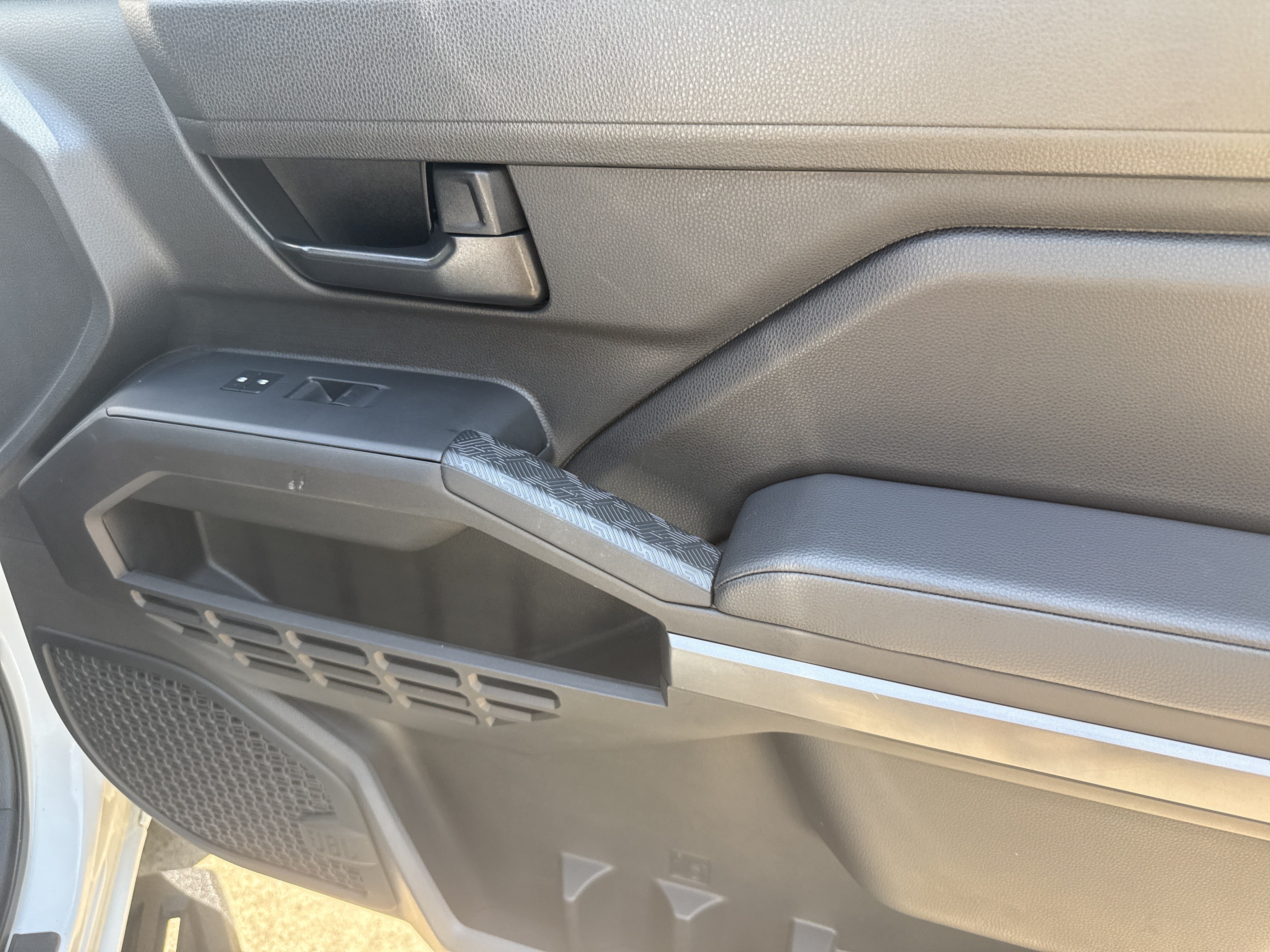 Used 2024 Ice Toyota SR5 image 14