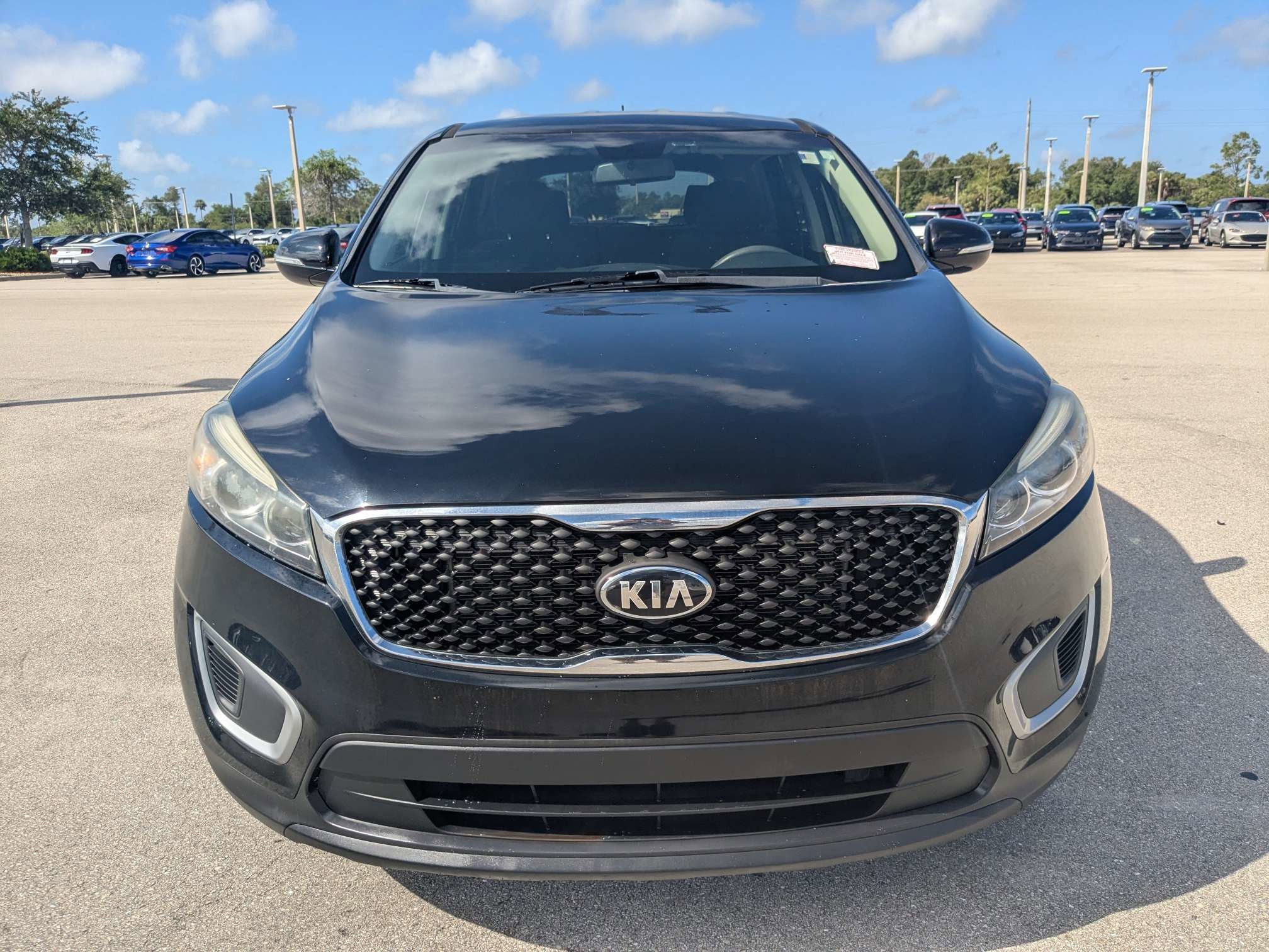 Used 2018 Ebony Black Kia L image 3
