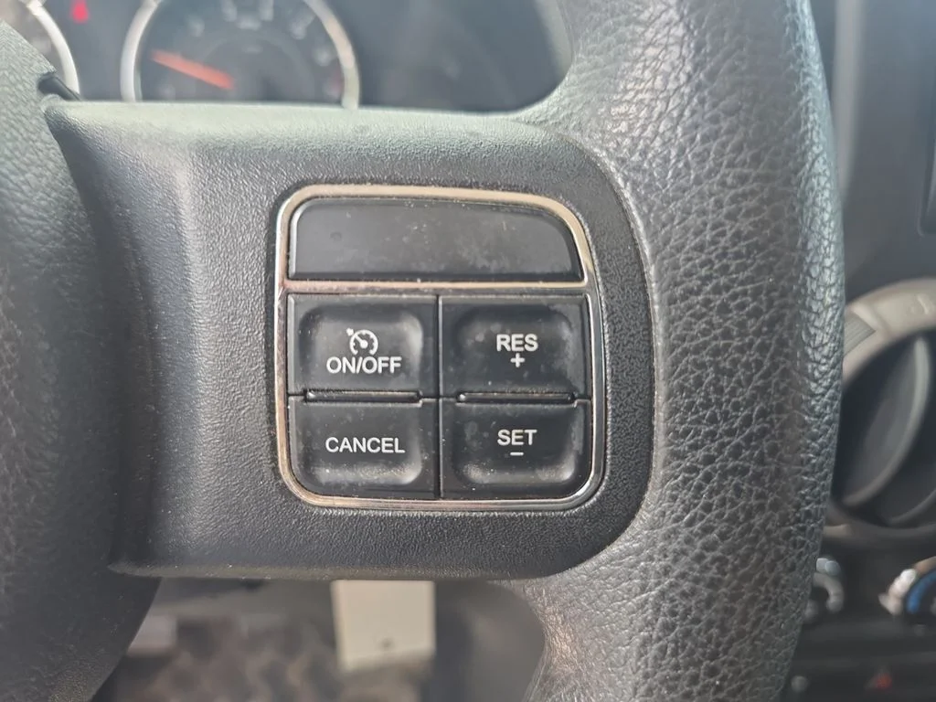 Used 2013 Red Jeep Sport image 19