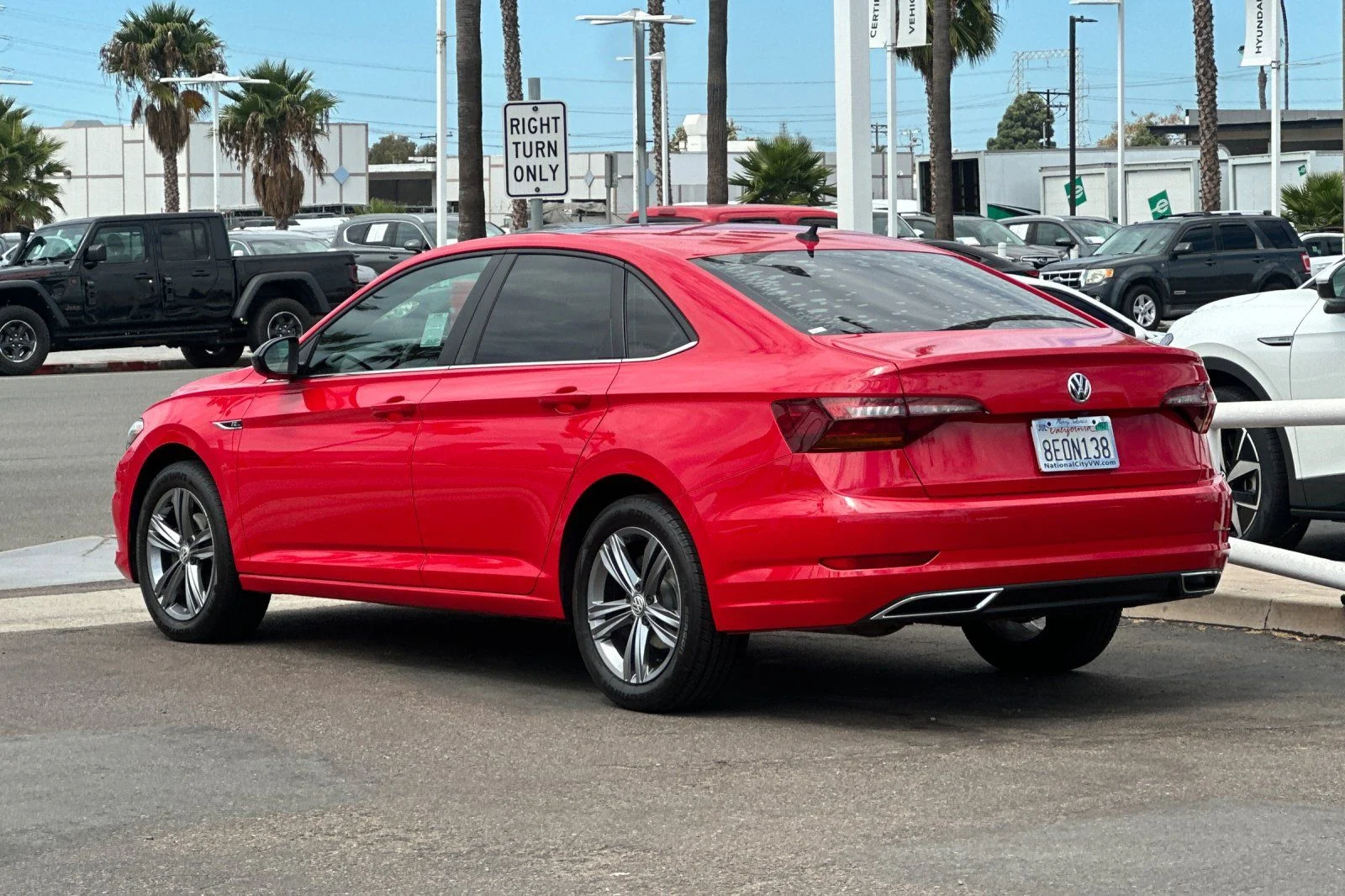 Used 2019 Red Volkswagen R-Line image 6