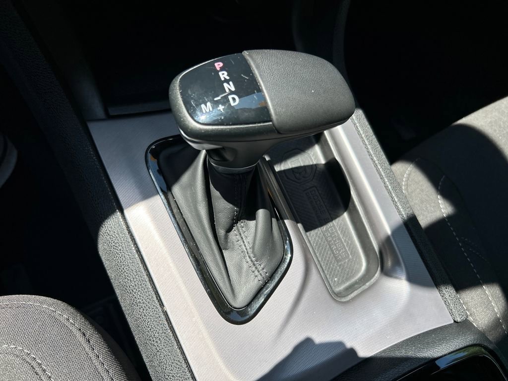 Used 2023 Green Dodge SXT AWD image 40