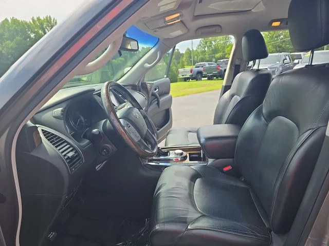 Used 2017 Gray INFINITI Base image 17