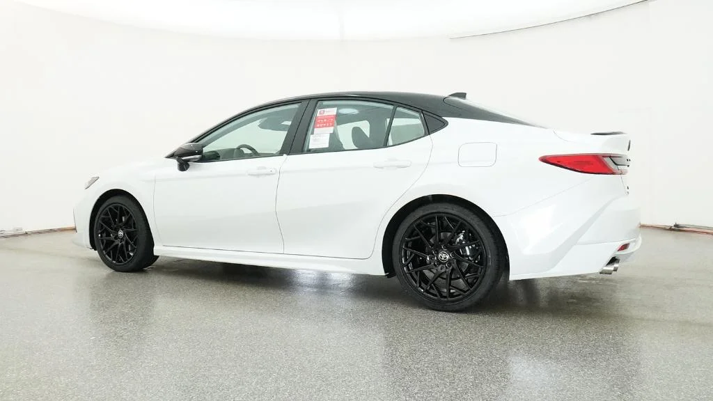 New 2026 Wind Chill Pearl with Midnight Black Metallic roof Toyota XSE image 19