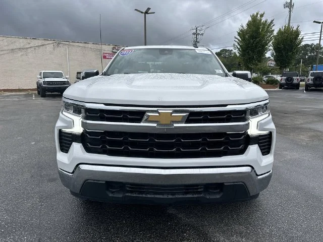 Used 2022 White Chevrolet LT image 9