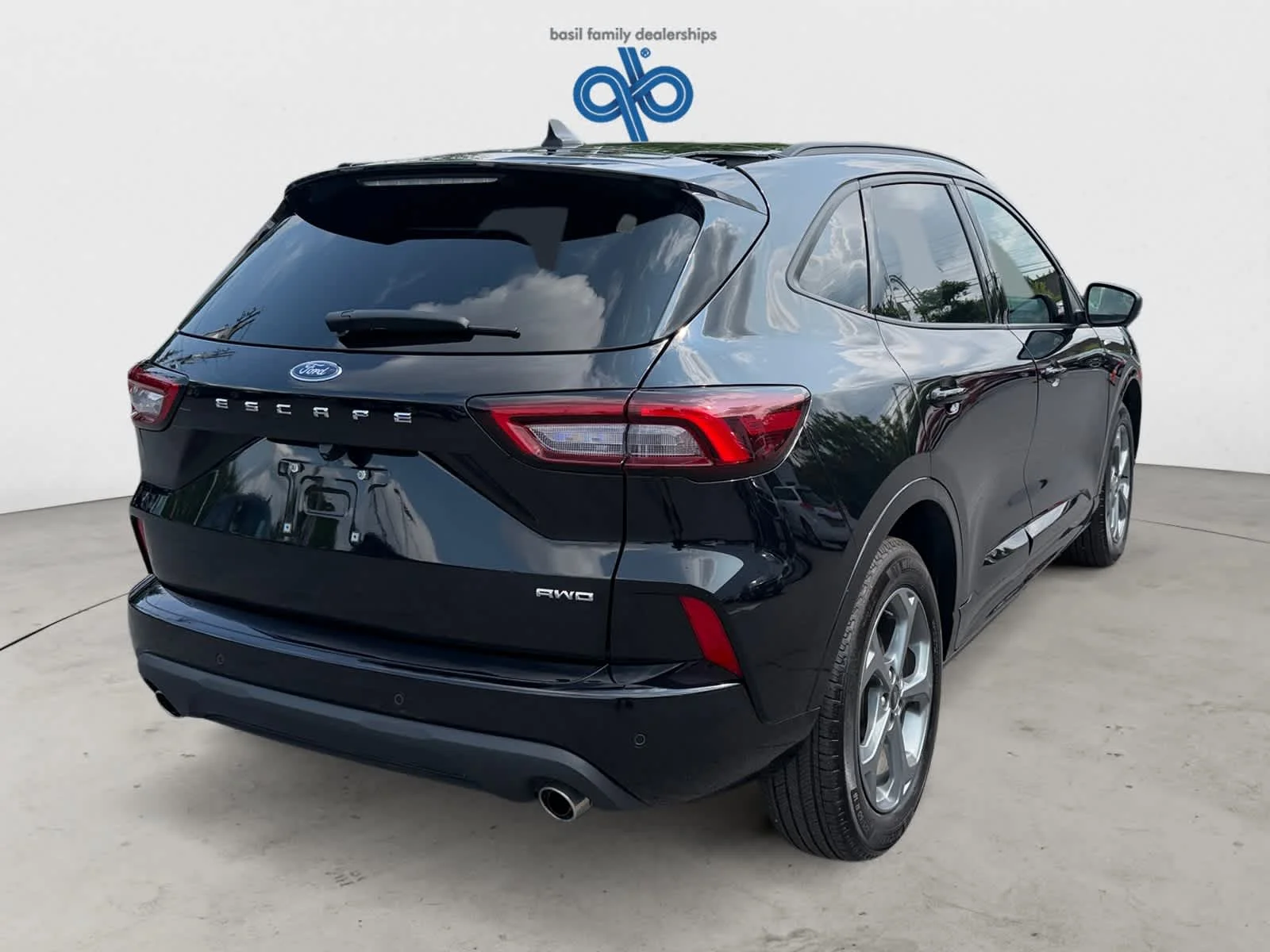 Used 2024 Agate Black Ford ST-Line image 6