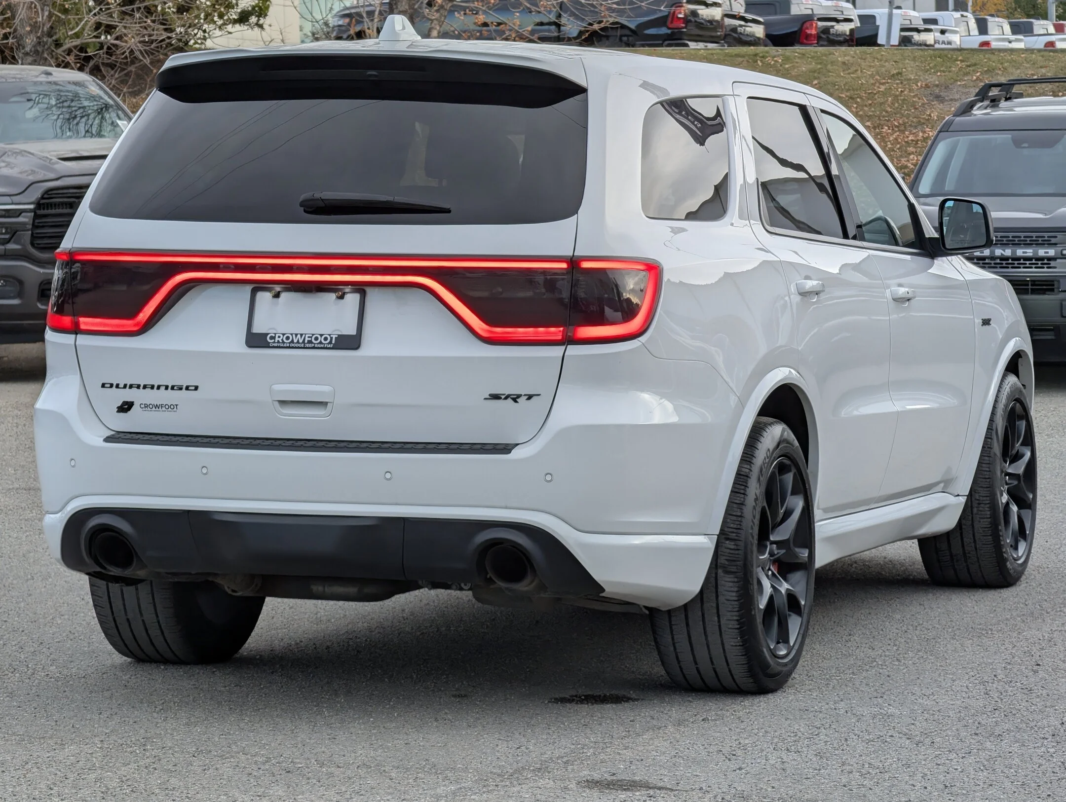 Used 2022 White Dodge SRT 392 - Black Pkg - Trailer Tow IV - Sunroo - SRT 392 AWD image 8