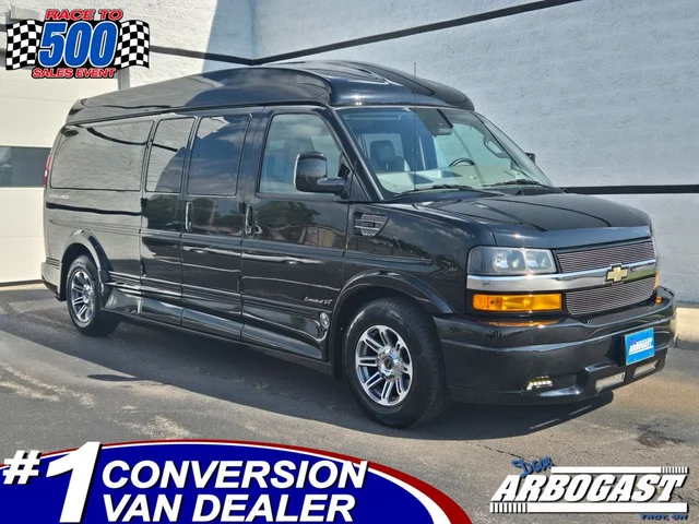 Pre-Owned 2022 Chevrolet Conversion Van Explorer Limited SE RWD