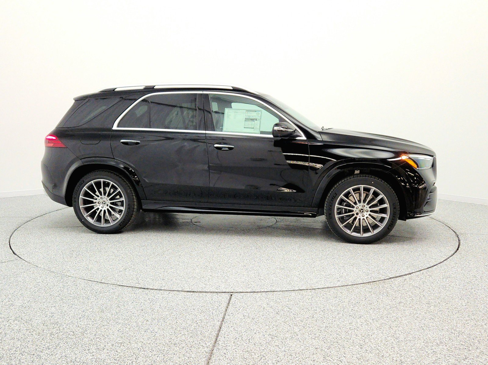 New 2026 Black Mercedes-Benz GLE 450 4MATIC® SUV image 25