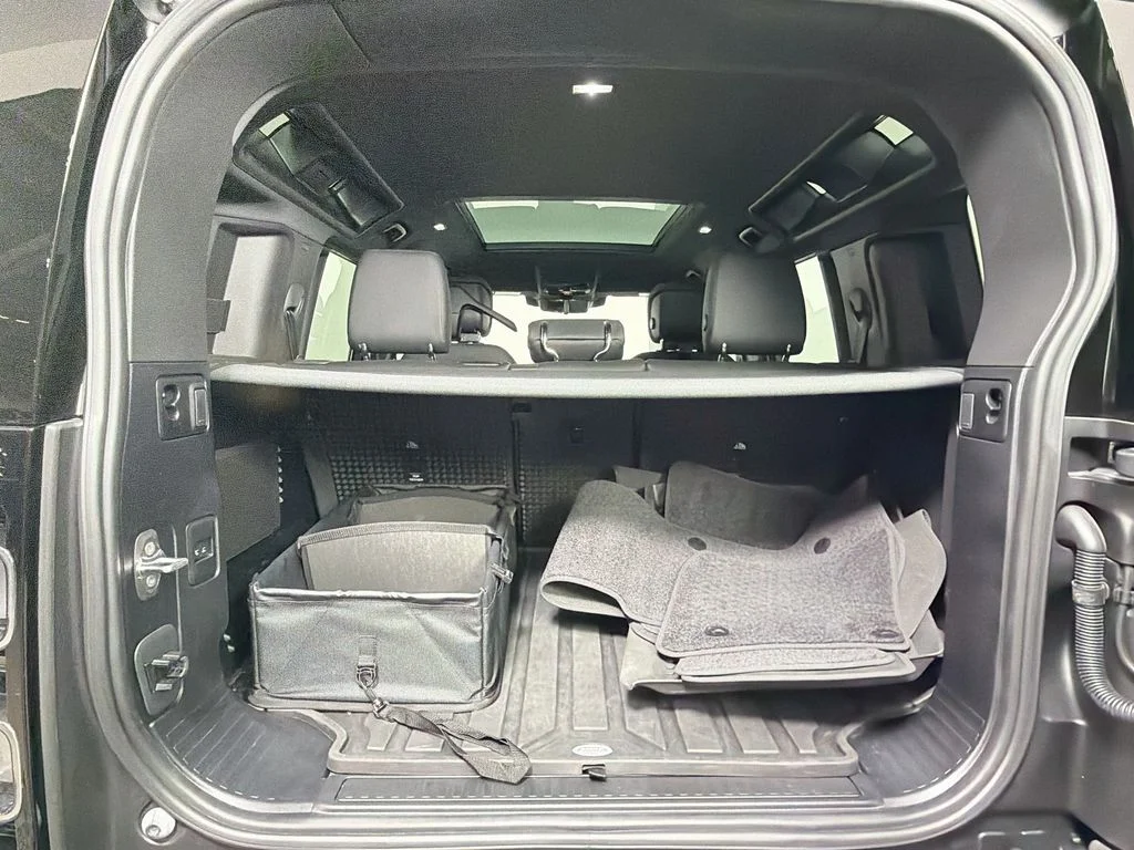 Used 2024 Eiger Grey Metallic Land Rover X image 28