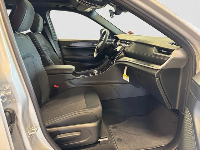 New 2026 Silver Jeep Laredo X image 16