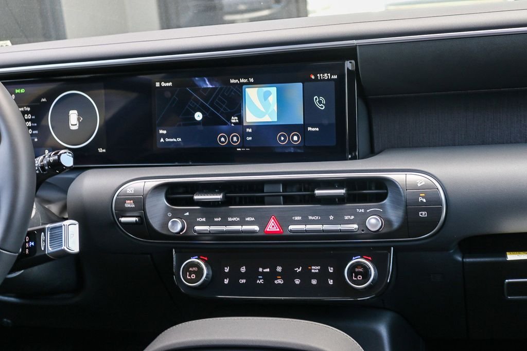 New 2026 White Hyundai SEL Premium image 13