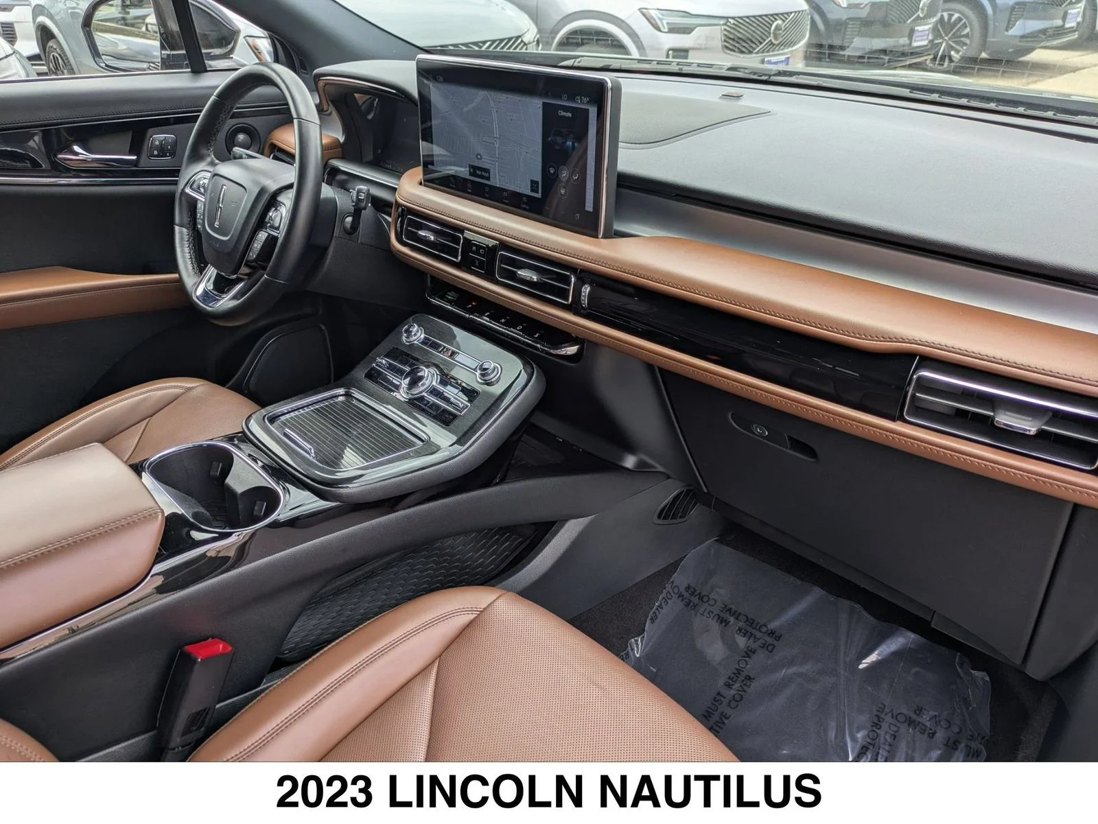 Used 2023 Black Lincoln Reserve image 27