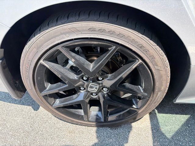 Used 2024  Honda Sport image 12