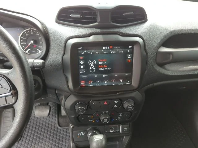 Used 2022 Teal Jeep Altitude image 9