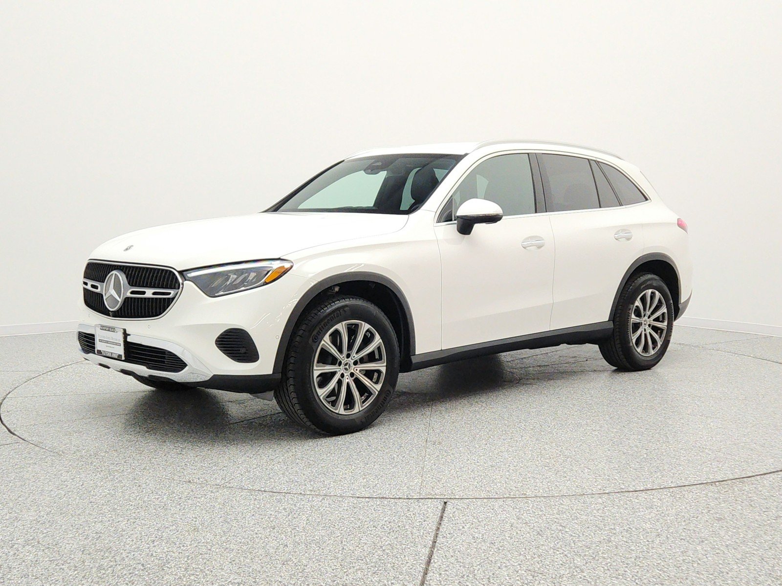 2026 Mercedes-Benz GLC GLC 300's photo