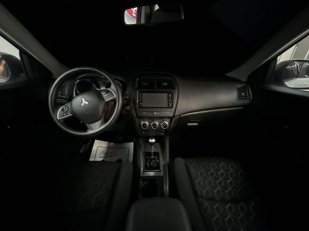 Used 2024 White Mitsubishi 2.0 ES image 28