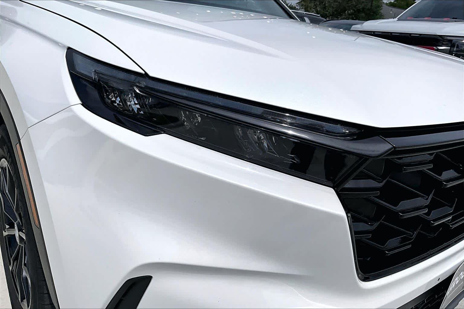 Used 2024 Platinum White Pearl Honda Sport image 27