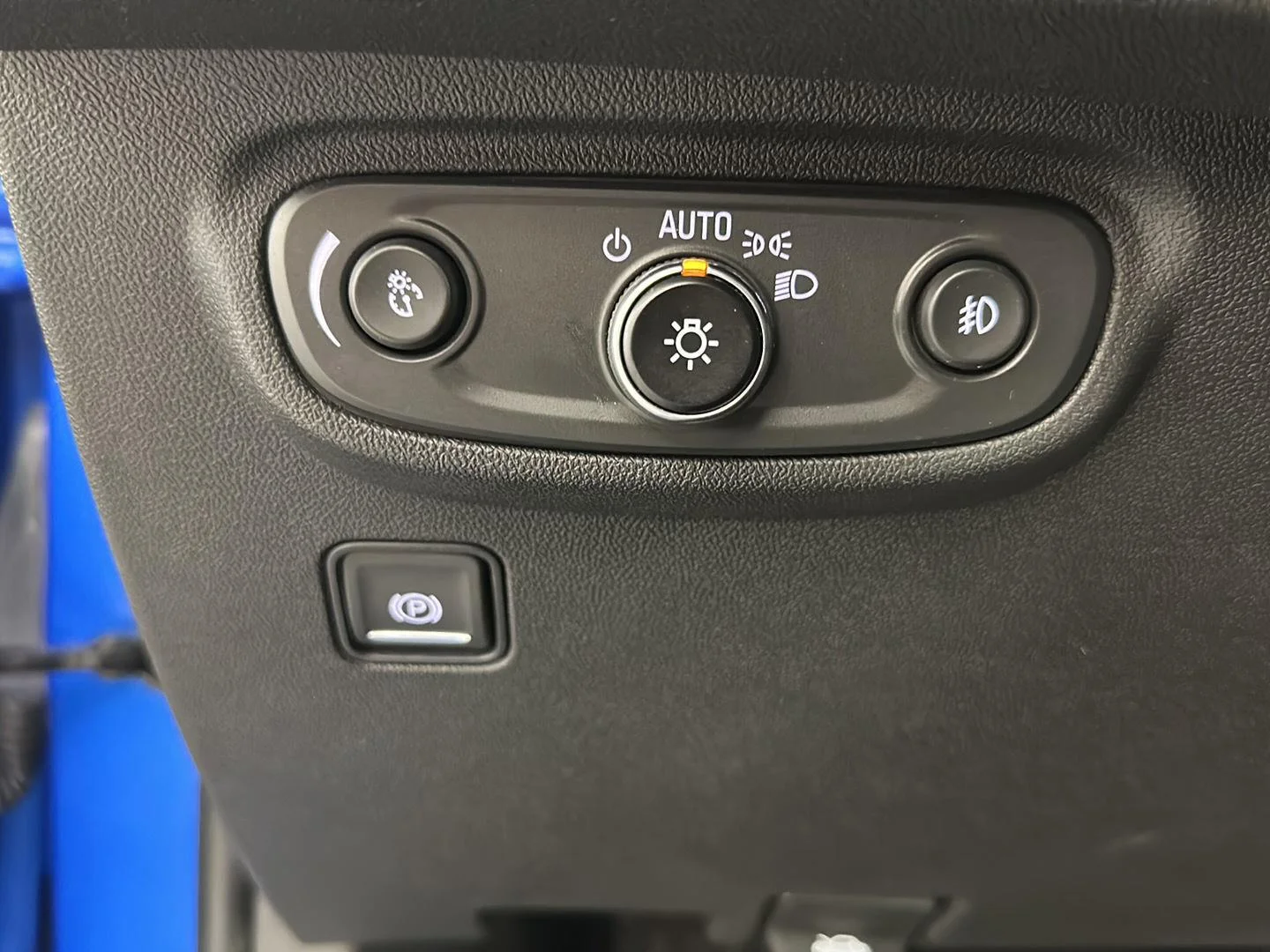 Used 2024 Riptide Metallic GMC SLT image 20
