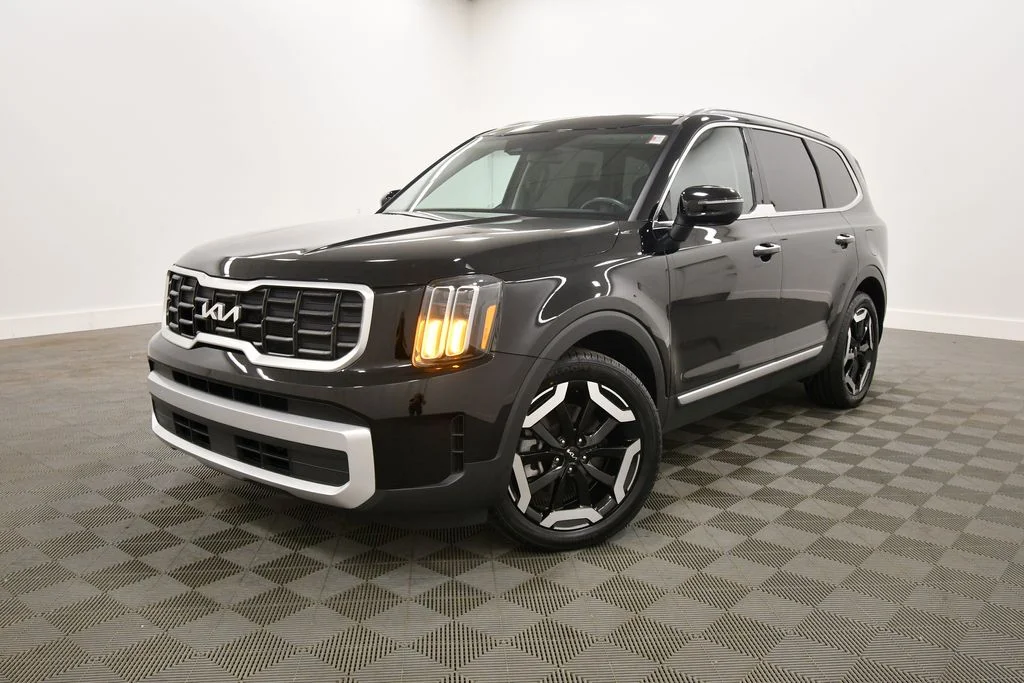 Certified 2024 Kia Telluride S with VIN 5XYP6DGC1RG518873 for sale in Rochester, Minnesota